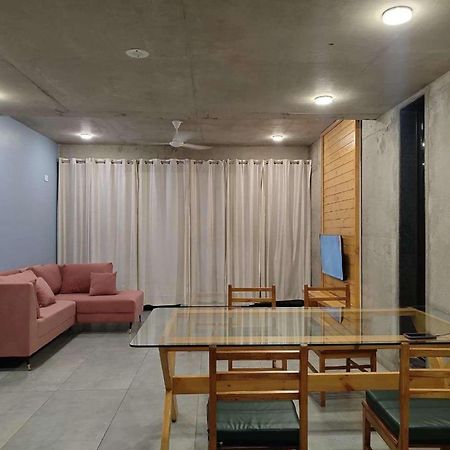 Rising Dust Villa โลนาวาลา ภายนอก รูปภาพ