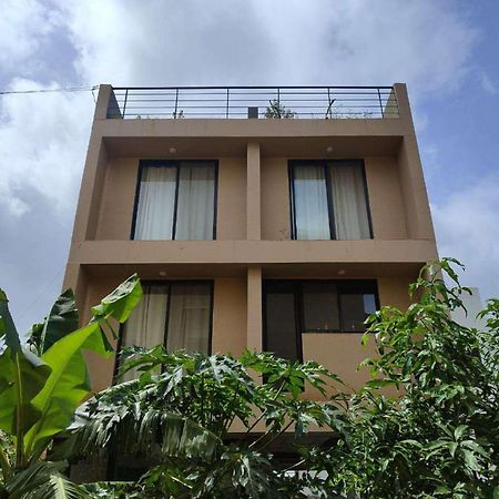 Rising Dust Villa โลนาวาลา ภายนอก รูปภาพ