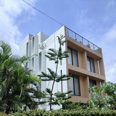 Rising Dust Villa โลนาวาลา ภายนอก รูปภาพ